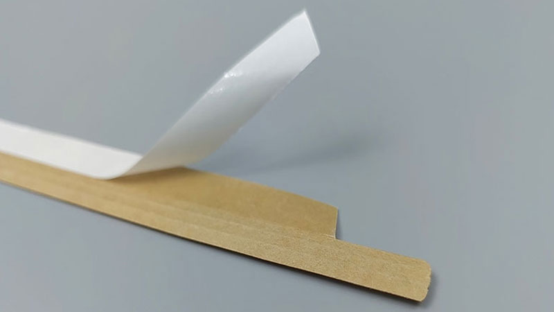 Attaches d'étain en papier kraft
